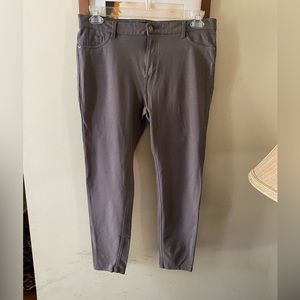 Zenobia Gray Pants EUC